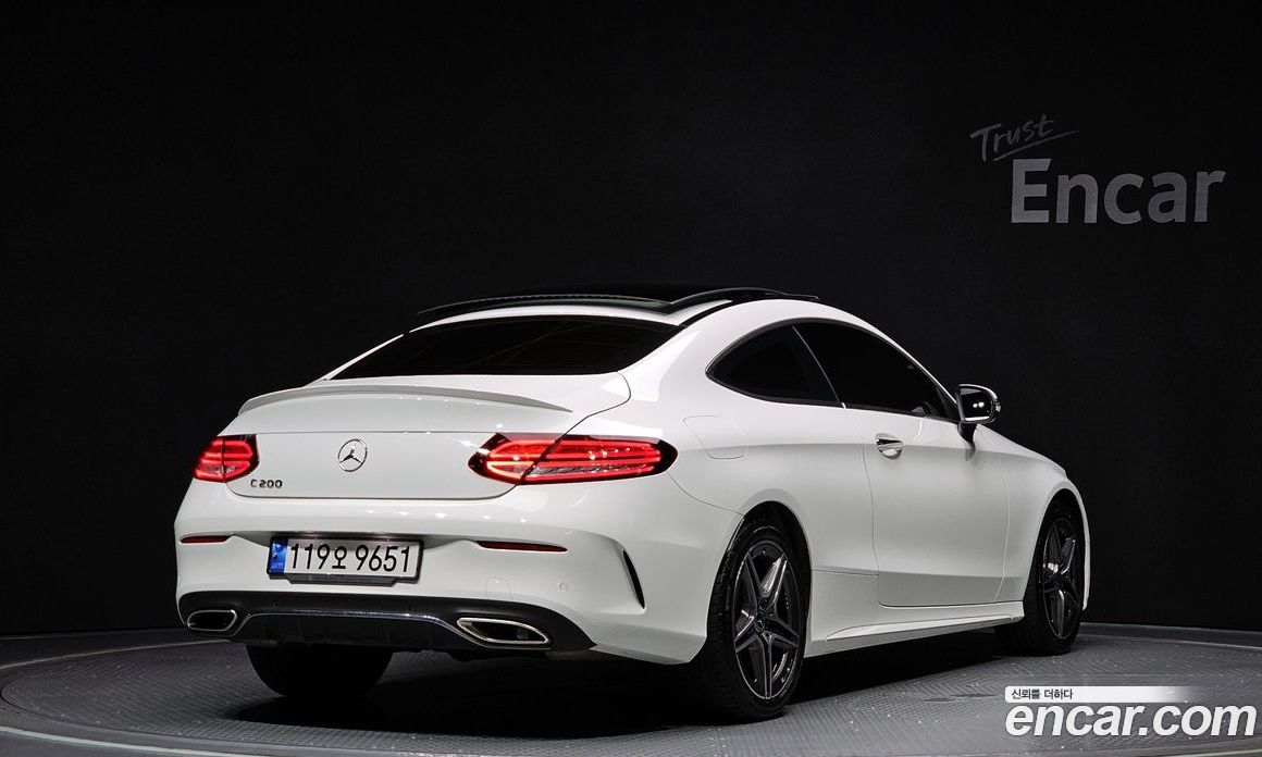 Mercedes Benz C-Class C200 Coupe