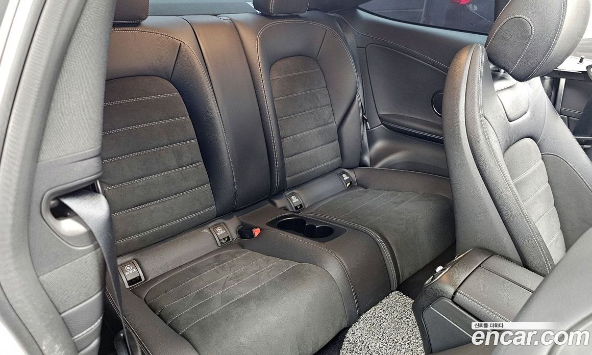 Mercedes Benz C-Class C200 Coupe