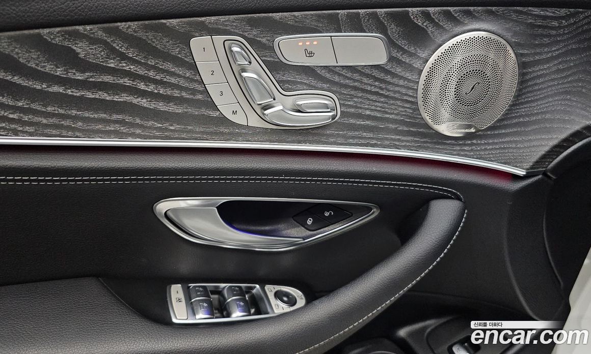 Mercedes Benz E-Class E350 4MATIC AMG Line