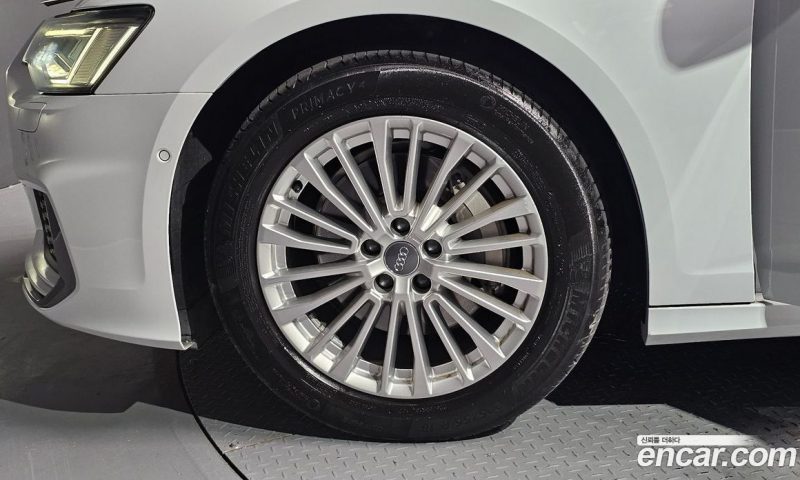 Audi A6 45 TFSI Premium