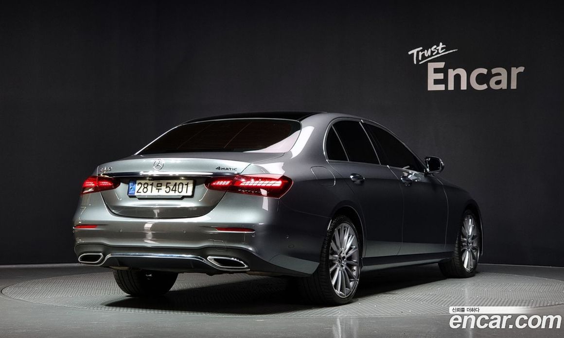 Mercedes Benz E-Class E350 4MATIC AMG Line