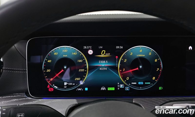 Mercedes Benz E-Class E350 4MATIC AMG Line