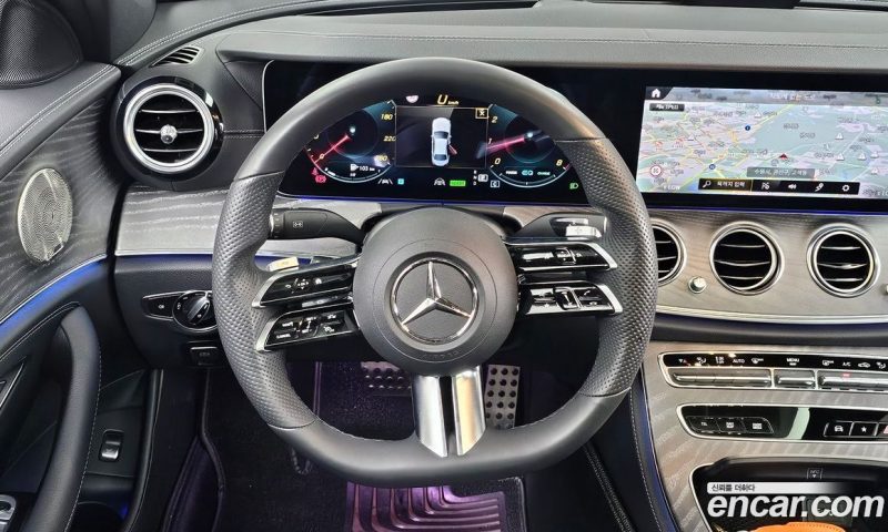 Mercedes Benz E-Class E350 4MATIC AMG Line