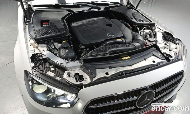 Mercedes Benz E-Class E350 4MATIC Avantgarde