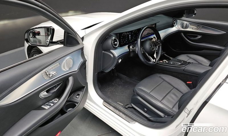 Mercedes Benz E-Class E350 4MATIC Avantgarde