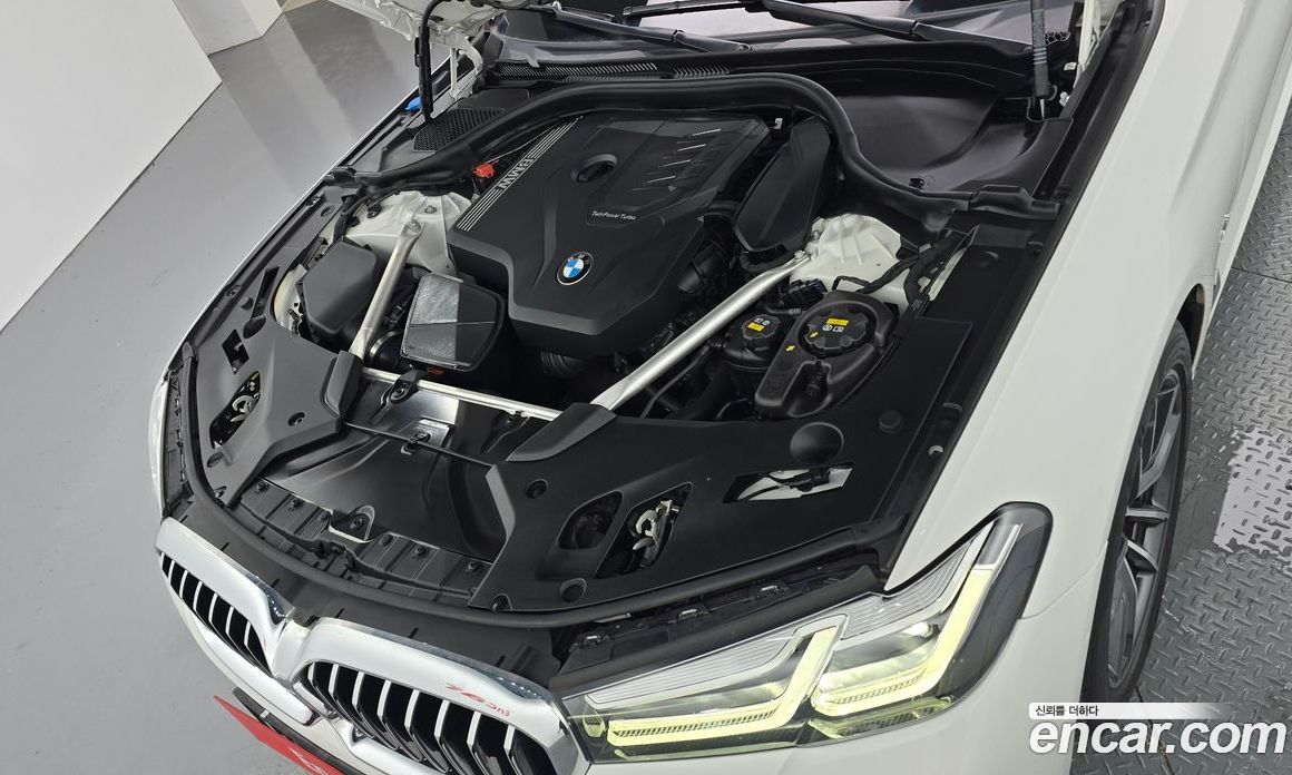 BMW 5-Series i520 M Sport
