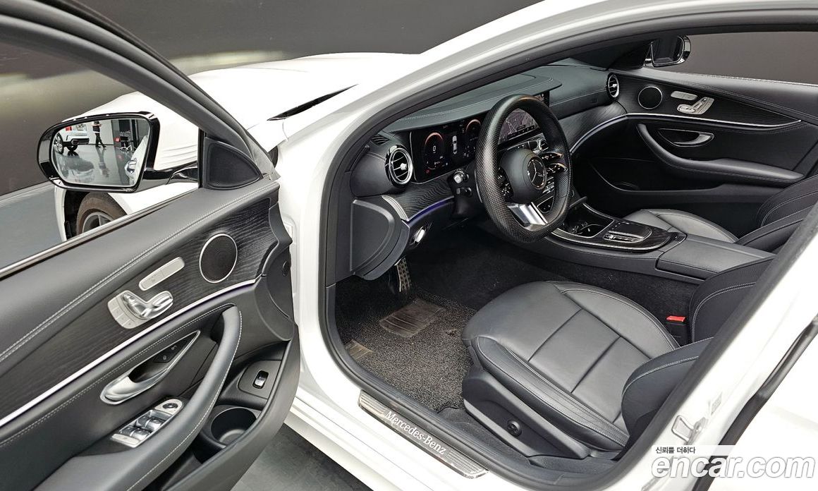 Mercedes Benz E-Class E220d 4MATIC AMG Line