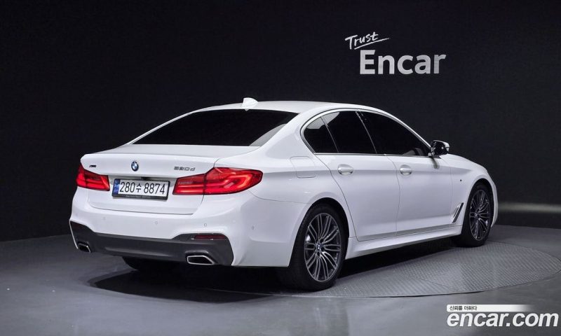 BMW 5-Series 520D xDrive M Sport Package Plus