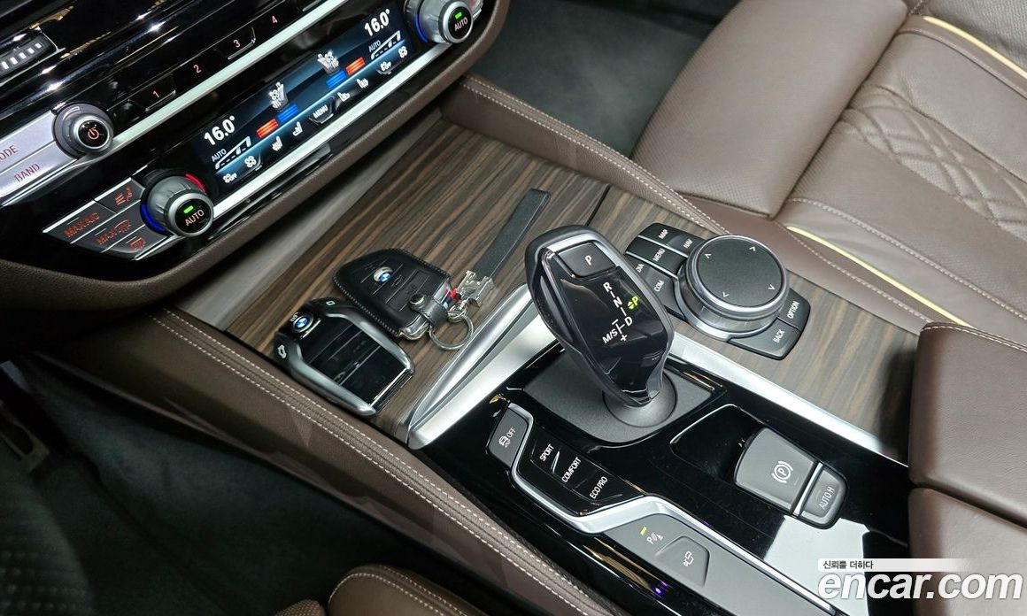 BMW 5-Series 520D xDrive M Sport Package Plus