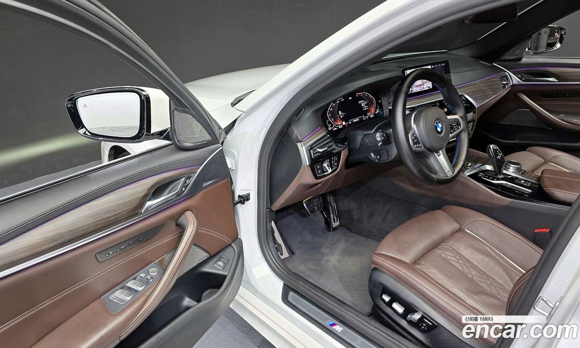 BMW 5-Series 520D xDrive M Sport Package Plus