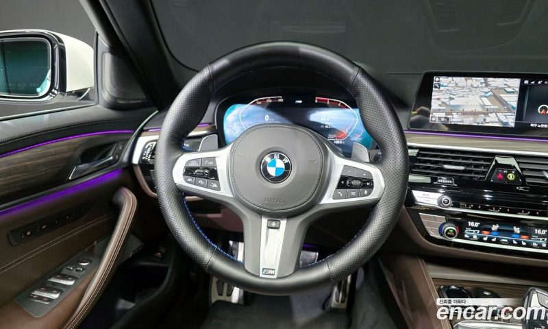 BMW 5-Series 520D xDrive M Sport Package Plus