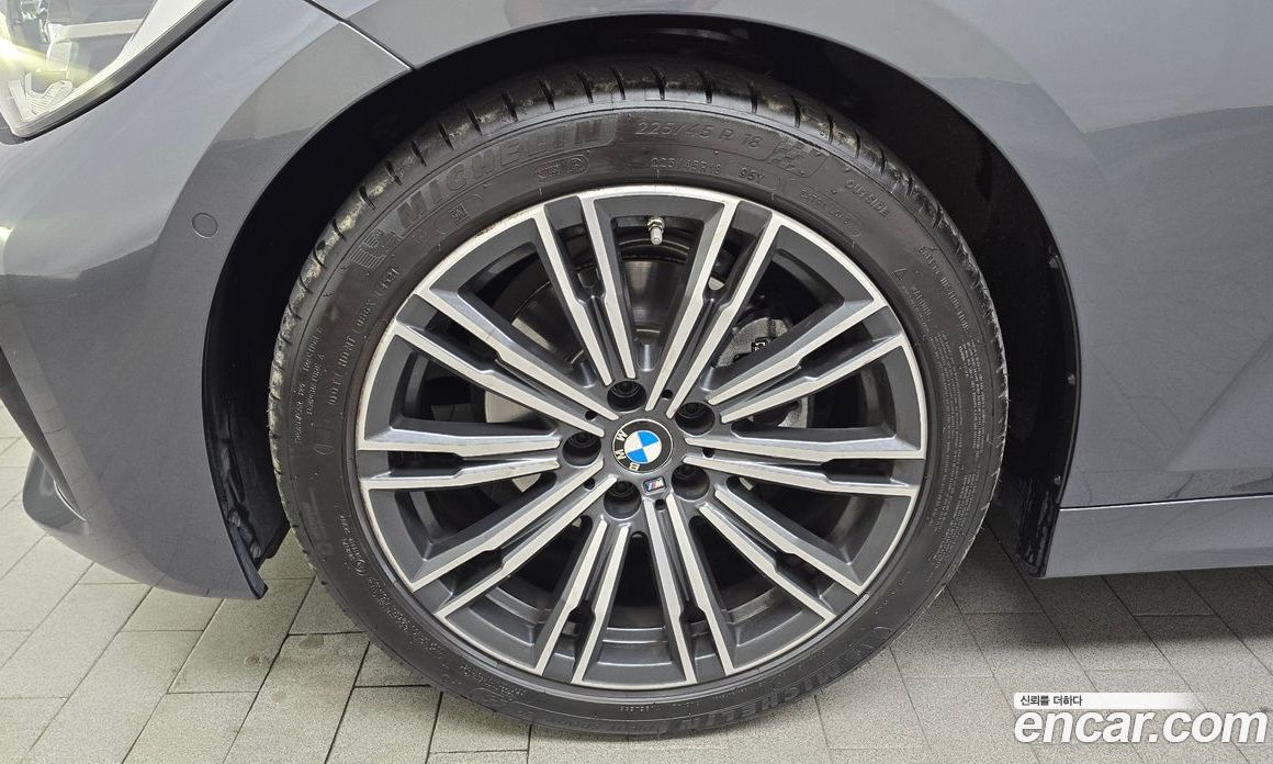 BMW 3-Series i320 M Sport