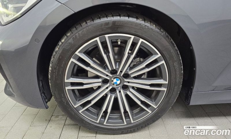 BMW 3-Series i320 M Sport