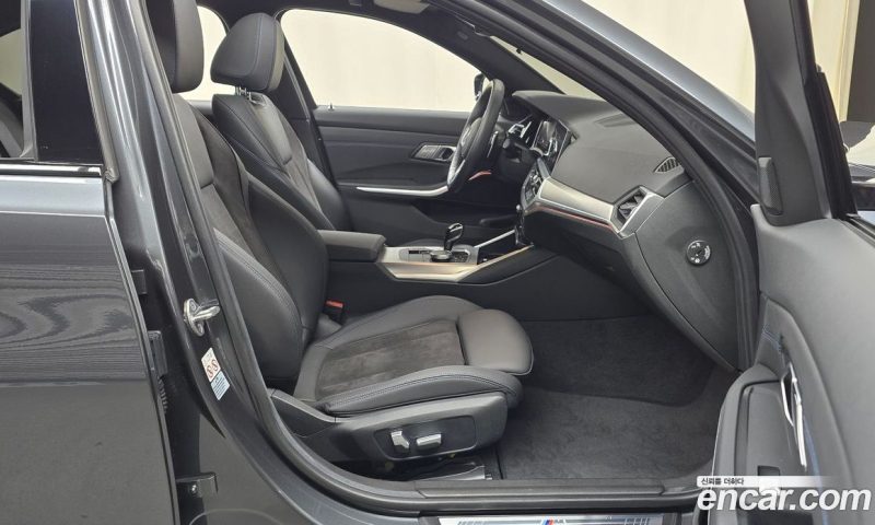 BMW 3-Series i320 M Sport