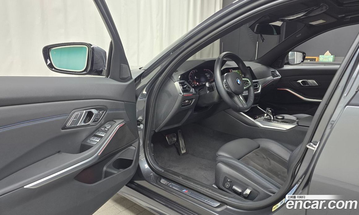 BMW 3-Series i320 M Sport