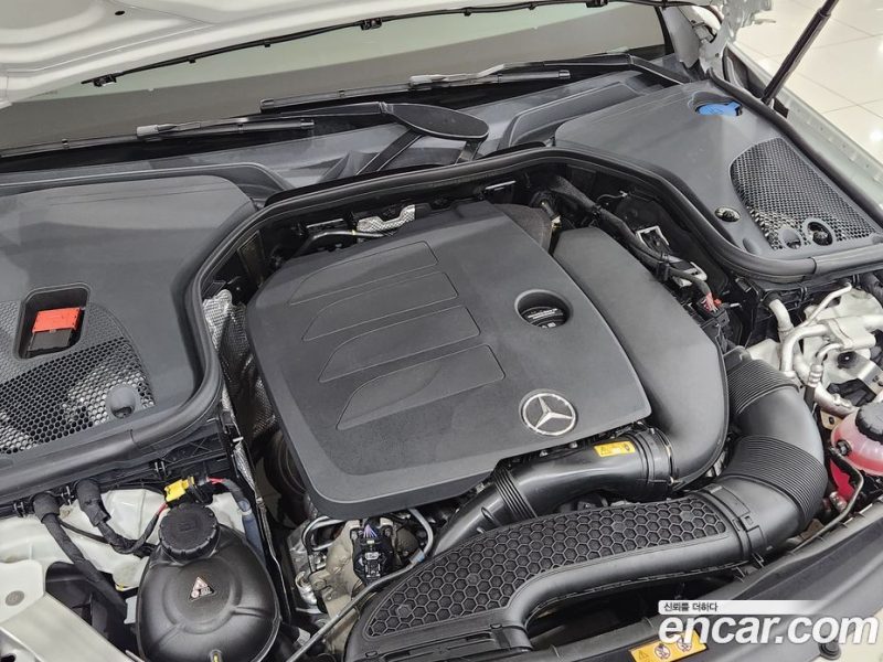 Mercedes Benz E-Class E350 4MATIC AMG Line