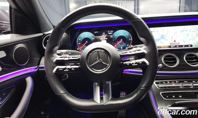 Mercedes Benz E-Class E220d 4MATIC AMG Line