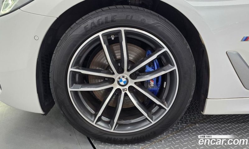 BMW 5-Series i520 M Sport