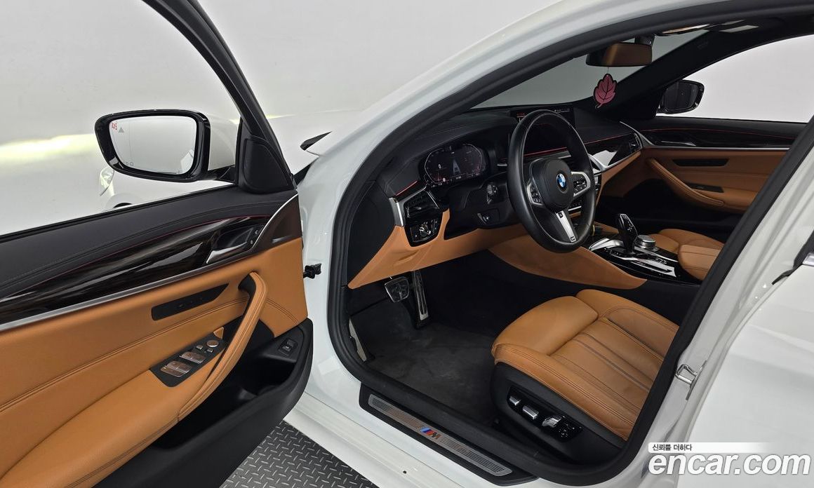 BMW 5-Series i520 M Sport