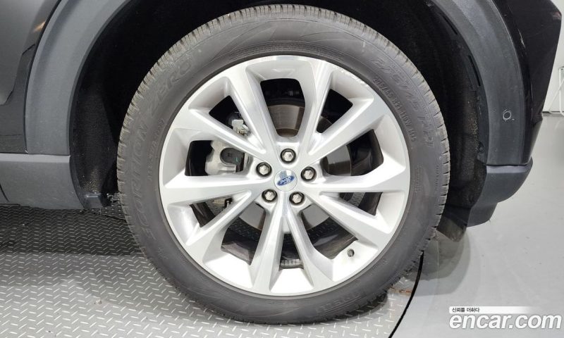 Ford Explorer 3.0 Platinum 4WD