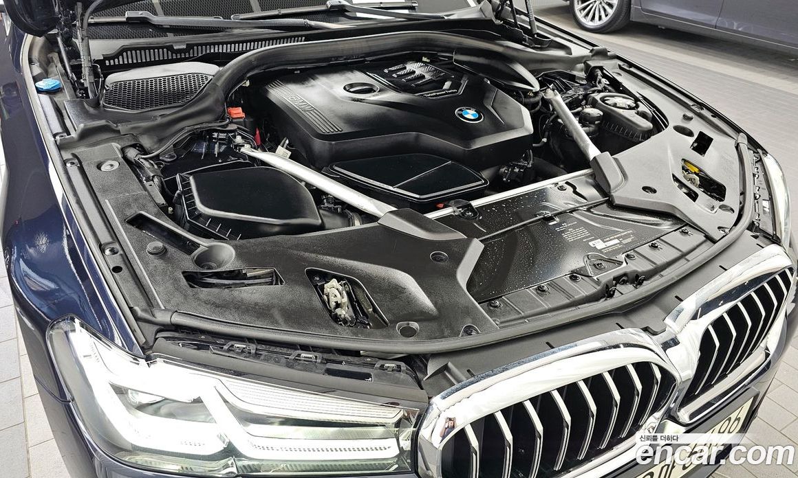 BMW 5-Series i530 M Sport Package