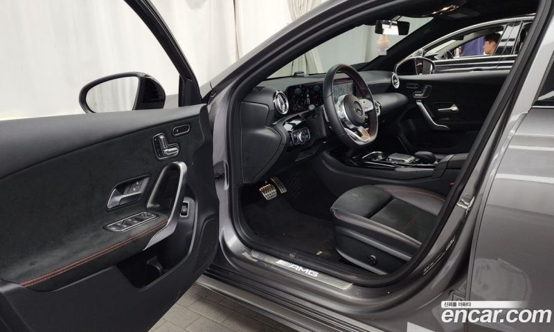 Mercedes Benz A-Class AMG A35 4MATIC Sedan