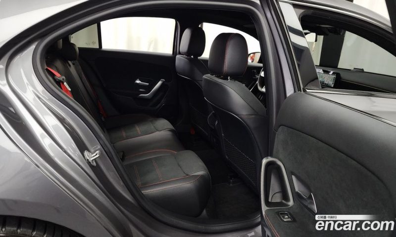 Mercedes Benz A-Class AMG A35 4MATIC Sedan