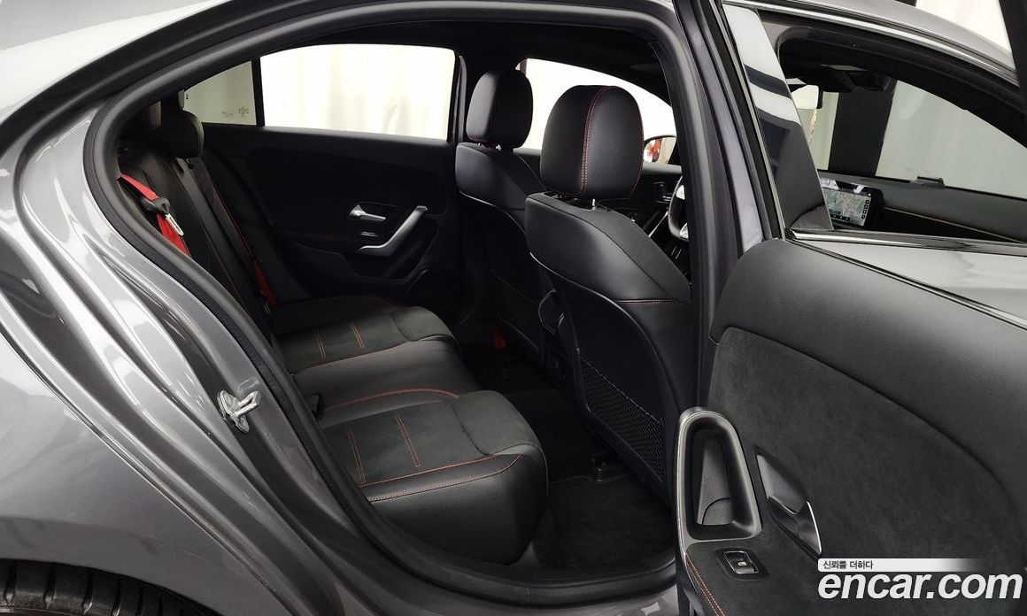 Mercedes Benz A-Class AMG A35 4MATIC Sedan