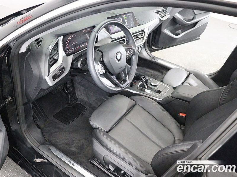 BMW 2-Series 220D Advantage