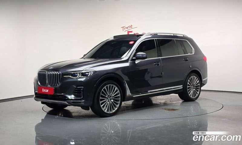 BMW X7 xDrive i40 Design Pure Excellence 6-Seater