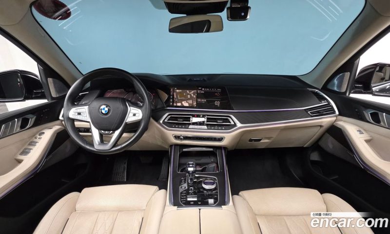 BMW X7 xDrive i40 Design Pure Excellence 6-Seater