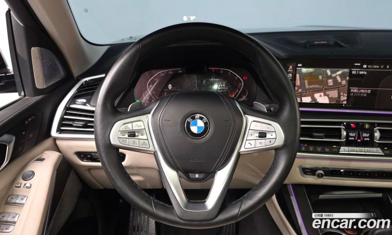 BMW X7 xDrive i40 Design Pure Excellence 6-Seater