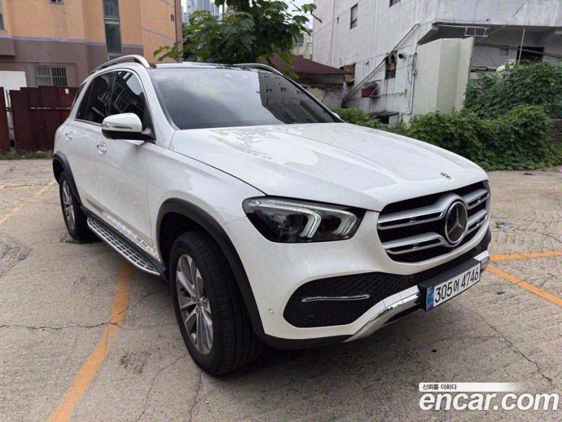 Mercedes Benz GLE-Class GLE300d 4MATIC