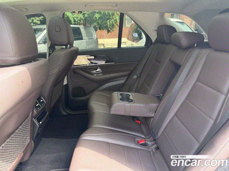 Mercedes Benz GLE-Class GLE300d 4MATIC