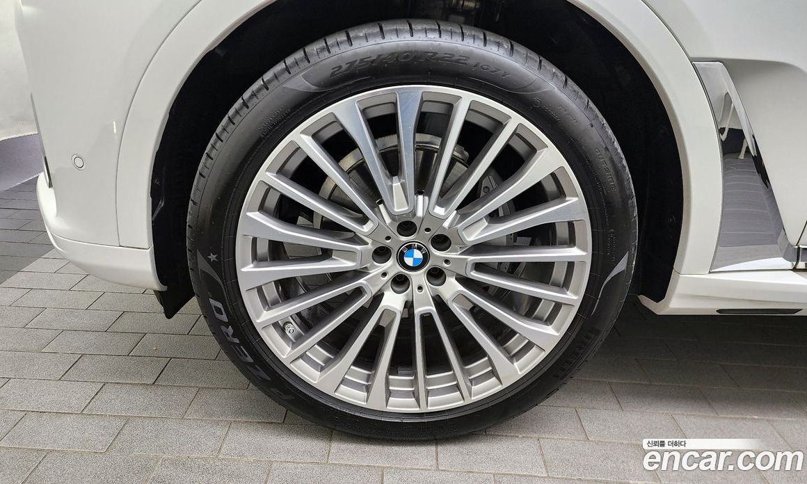 BMW X7 xDrive i40 Design Pure Excellence 7-Seater