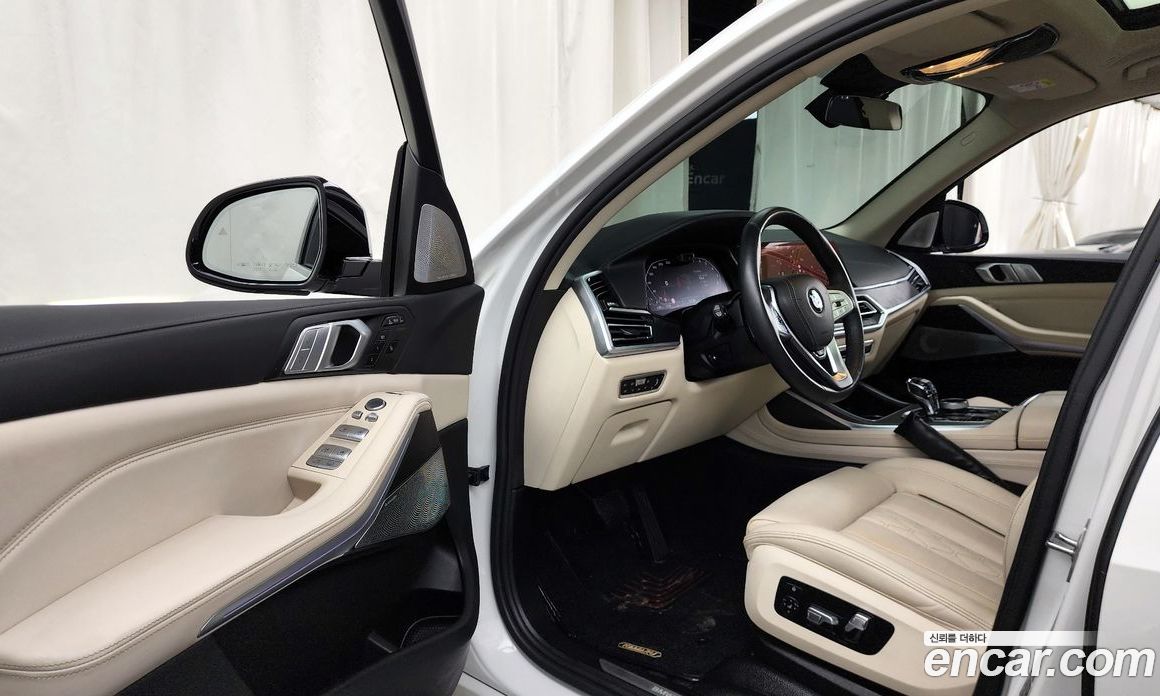 BMW X7 xDrive i40 Design Pure Excellence 7-Seater