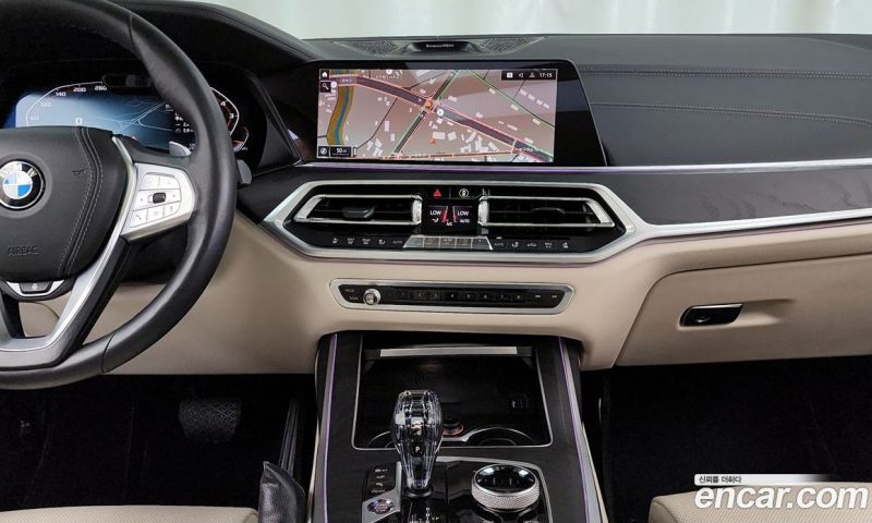 BMW X7 xDrive i40 Design Pure Excellence 7-Seater
