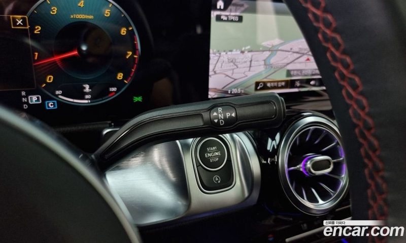 Mercedes Benz GLB-Class GLB250 4MATIC
