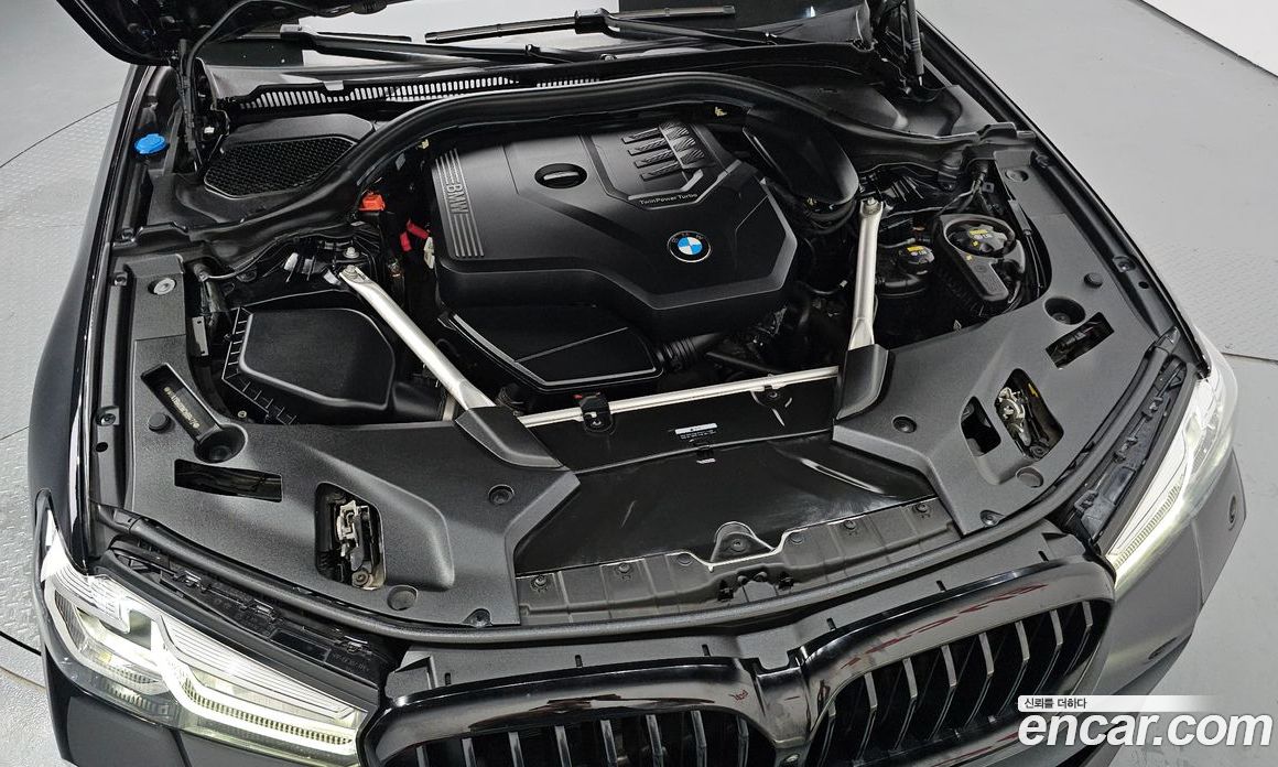 BMW 5-Series i520 M Sport