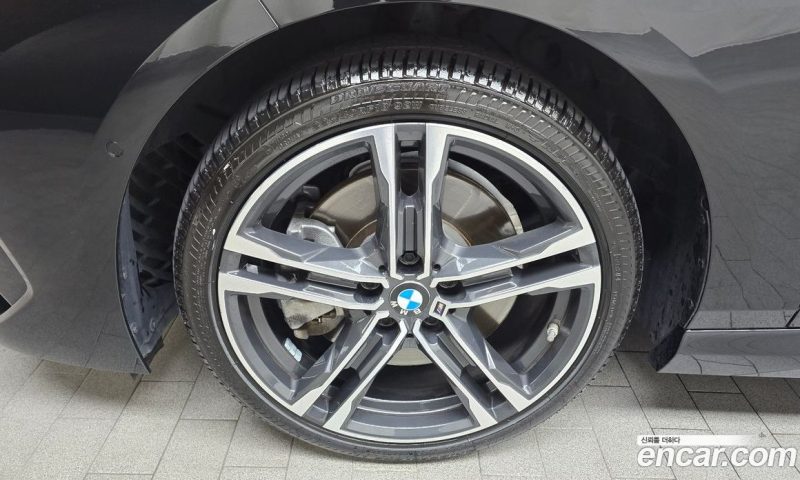 BMW 2-Series i220 M Sports