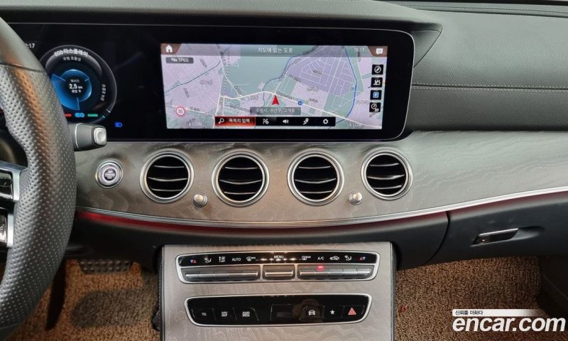 Mercedes Benz E-Class E350 4MATIC AMG Line