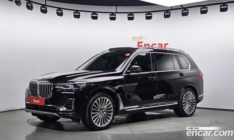 BMW X7 xDrive i40 Design Pure Excellence 6-Seater