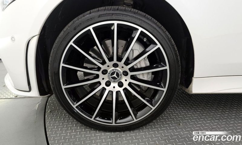 Mercedes Benz CLS-Class CLS450 4MATIC AMG Line