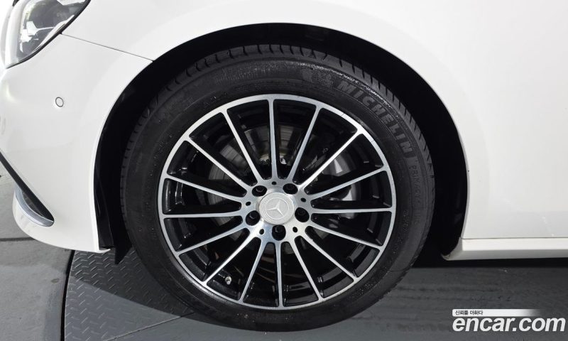 Mercedes Benz E-Class E250 Avantgarde