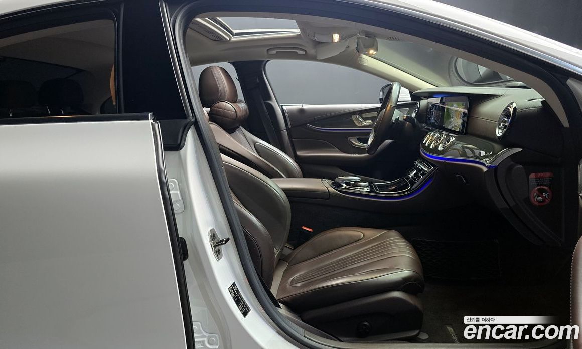Mercedes Benz CLS-Class CLS300d AMG Line