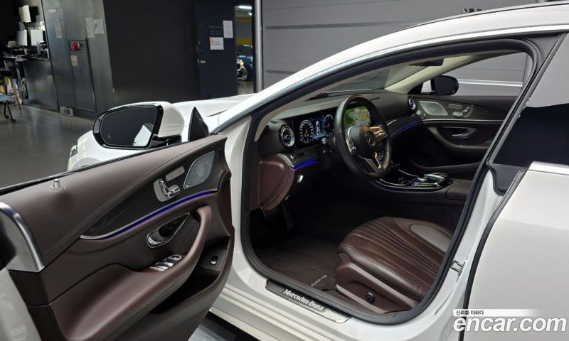 Mercedes Benz CLS-Class CLS300d AMG Line
