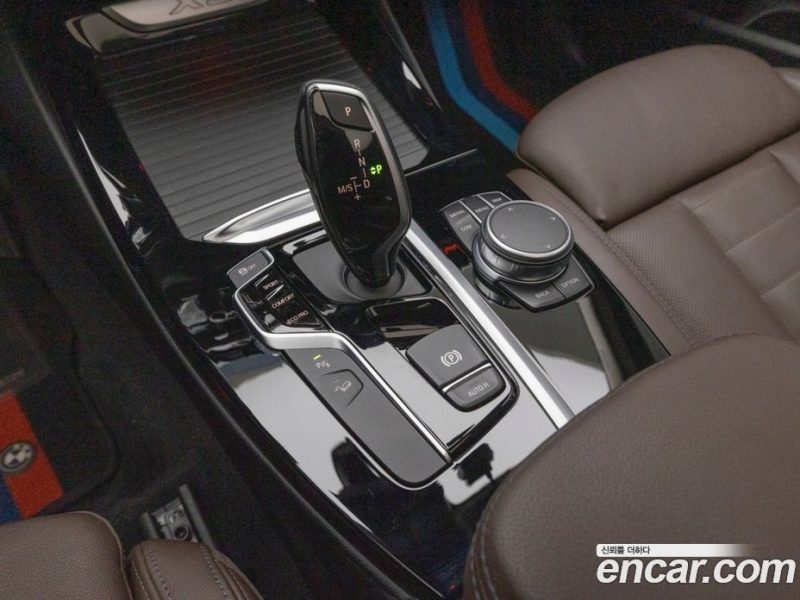 BMW X3 xDrive i20 Luxury
