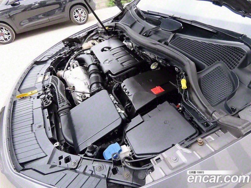 Mercedes Benz GLA-Class GLA250 4MATIC