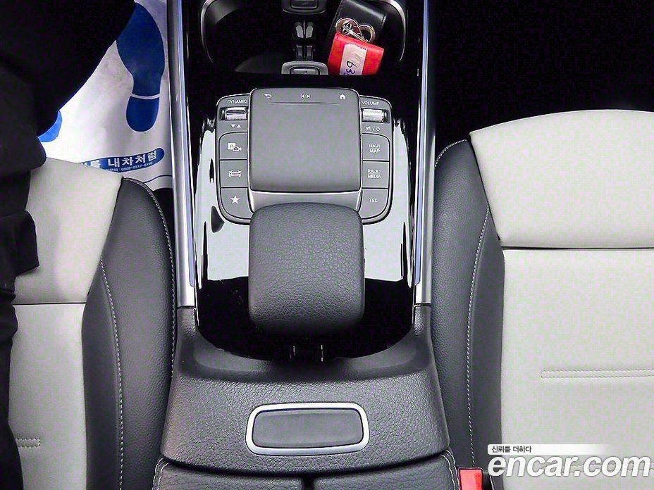 Mercedes Benz GLA-Class GLA250 4MATIC