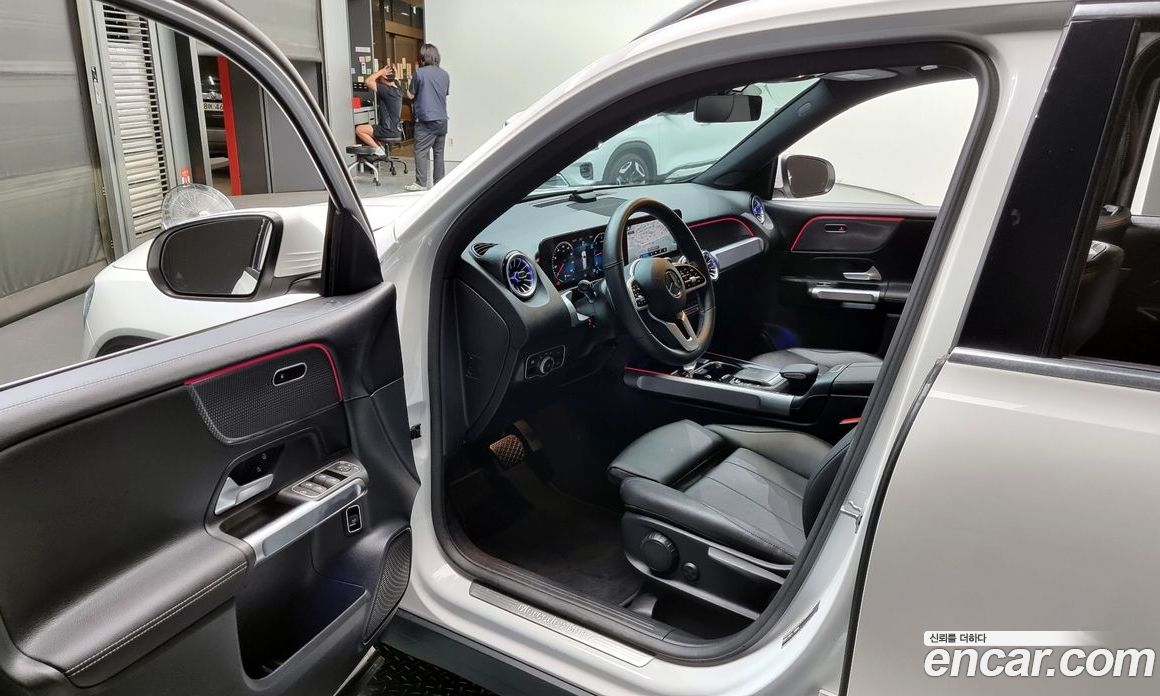Mercedes Benz GLB-Class GLB200 D